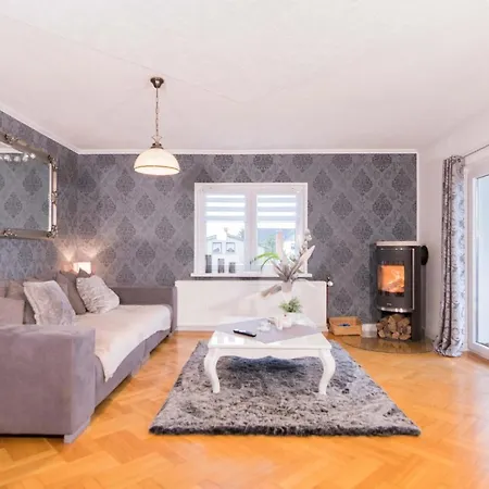 Tatil Evi Ferienhaushalfte Seeblick Rosalie