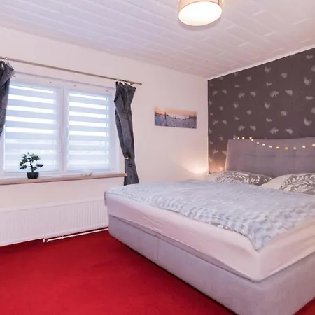 Tatil Evi Ferienhaushalfte Seeblick Rosalie