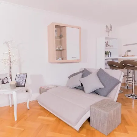 Tatil Evi Ferienhaushalfte Seeblick Rosalie *